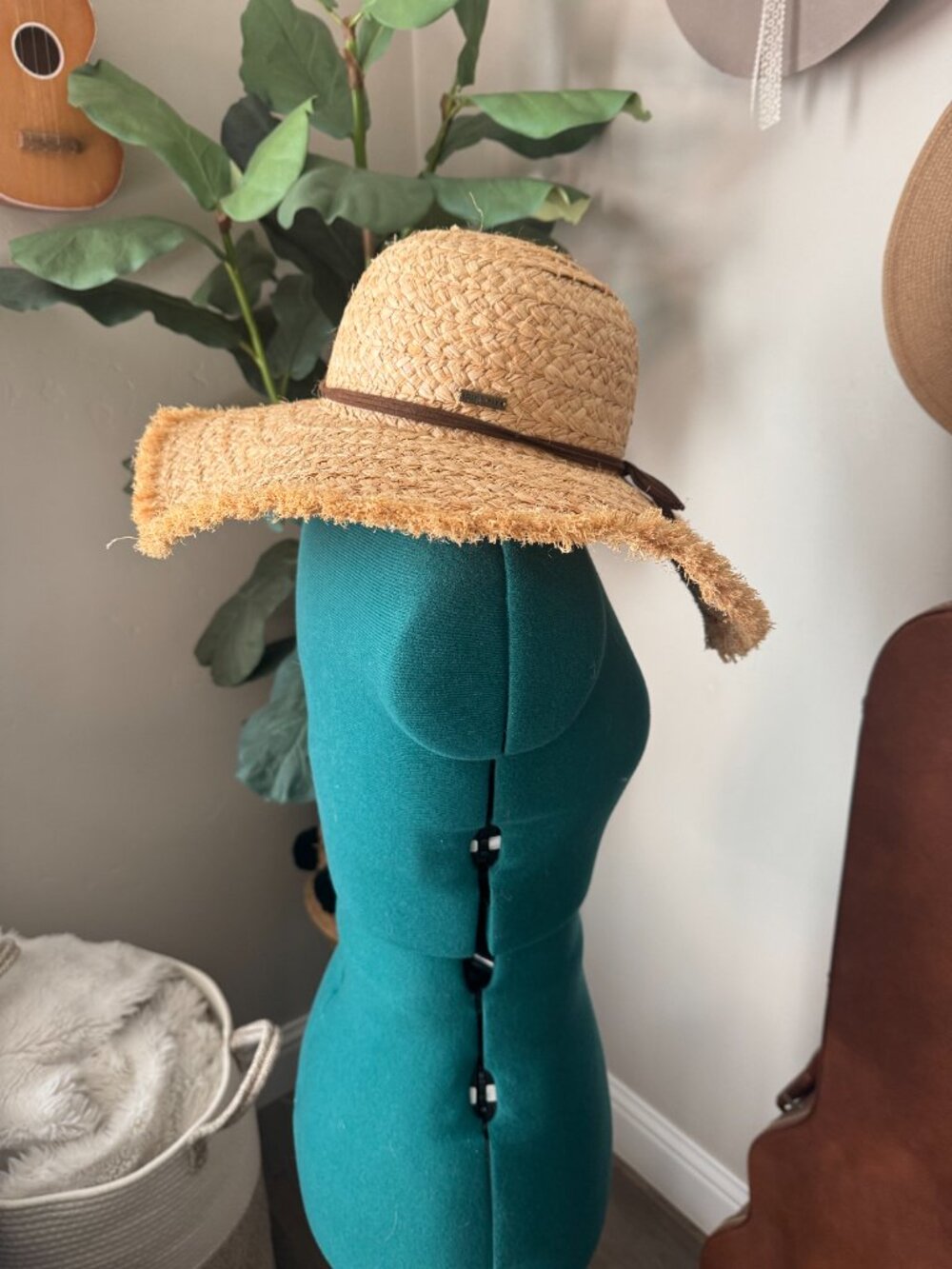Gigi Pip Straw Sun Hat with Brown Tie Detail S/M - Picture 3 of 5